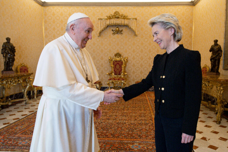 Pope Francis meets European Commission President at the Vatican